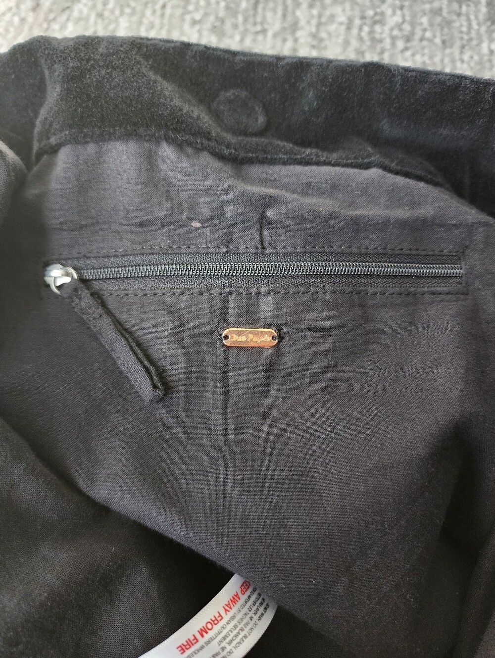 Free People RARE Vic Velvet Embroidered Slouchy Boho Bag In Moody Midnight - Picture 16 of 16